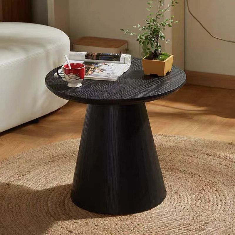 Skogna Round Pedestal Table